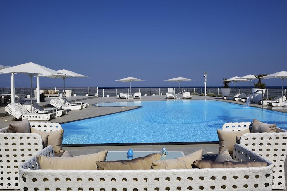 โซล อิน มี รีสอร์ต Hotel ออสตูนี ภายนอก รูปภาพ